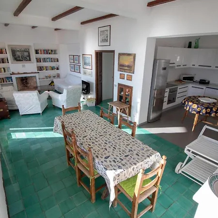 Le Sprizze A Bordo Del Mare - Goelba Prázdninový dům *