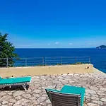 Feriehus Le Sprizze A Bordo Del Mare - Goelba