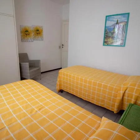 Le Sprizze A Bordo Del Mare - Goelba Marciana Marina (Isola d'Elba)