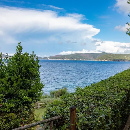 Le Sprizze A Bordo Del Mare - Goelba Feriehus Marciana Marina (Isola d'Elba)