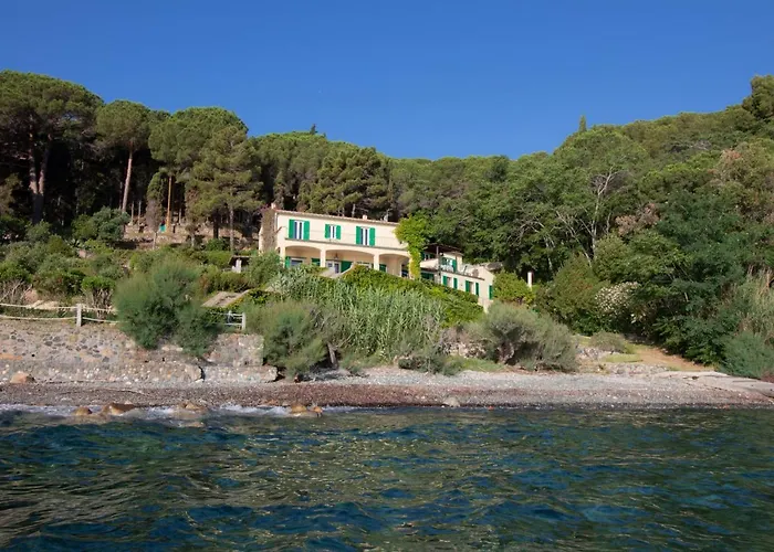 Le Sprizze A Bordo Del Mare - Goelba * מרצ'יאנה מרינה