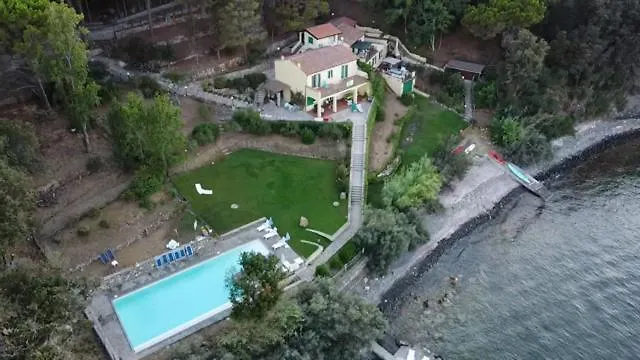 Le Sprizze A Bordo Del Mare - Goelba * מרצ'יאנה מרינה