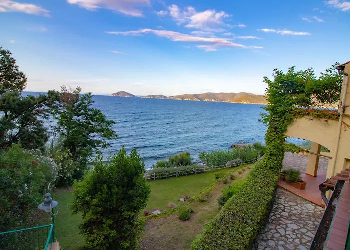 Le Sprizze A Bordo Del Mare - Goelba