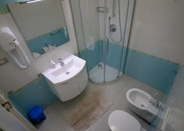 Le Sprizze A Bordo Del Mare - Goelba *