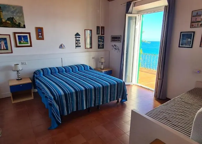 Le Sprizze A Bordo Del Mare - Goelba