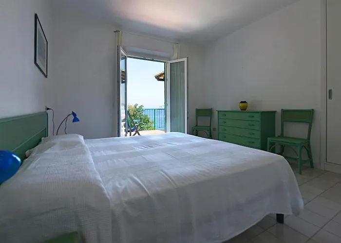 Le Sprizze A Bordo Del Mare - Goelba מרצ'יאנה מרינה