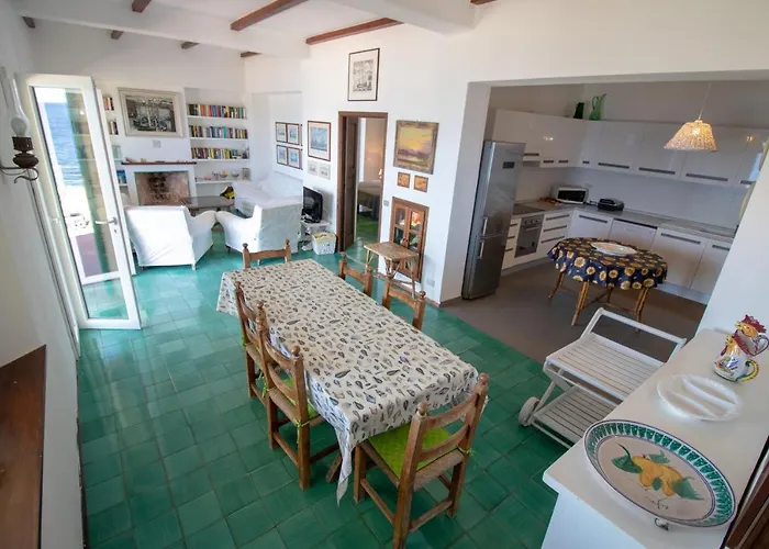 בית נופש Le Sprizze A Bordo Del Mare - Goelba מרצ'יאנה מרינה