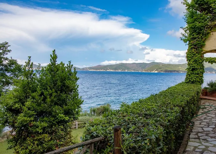 Le Sprizze A Bordo Del Mare - Goelba בית נופש מרצ'יאנה מרינה
